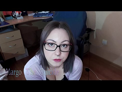 ❤️ Sexy Girl with Glasses Sucks Dildo Deeply on Camera ❤️❌ Pornu di qualità à noi